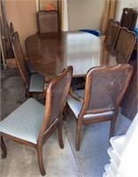 Dining Table W/ Chairs & 2 Leafs