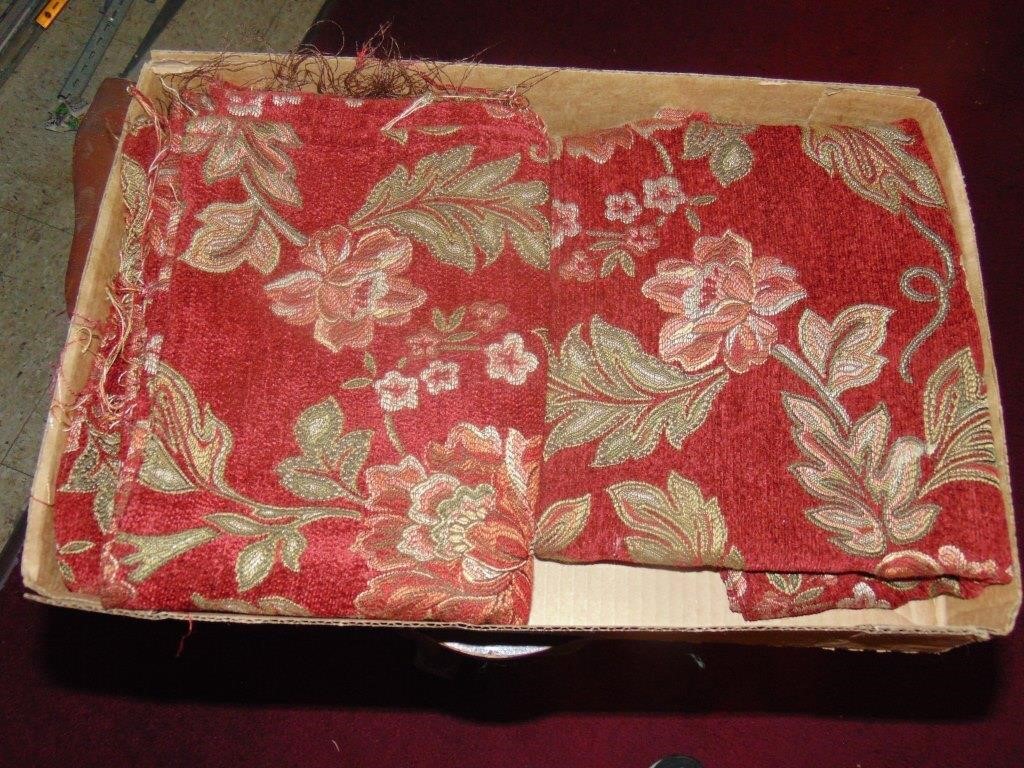 Flat of Table Linnens & Placemats