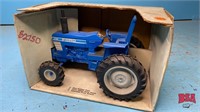 Ertl, Ford 7710 tractor w/ rollbar