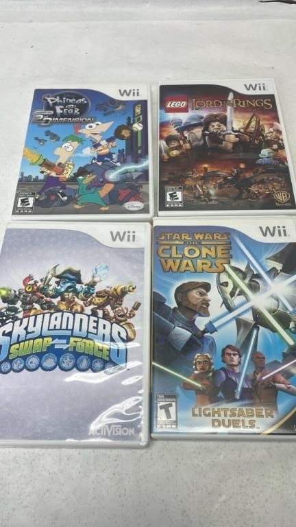 Wii Video Game lot Lego Star Wars Skylanders