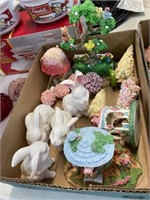 Flat of easter decor figurines