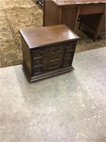 Nice Stanley mid century modern 3 drawer night