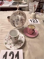 3 Cups/Saucers(DR)