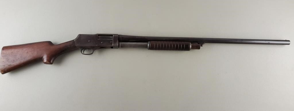 Stevens 520 12g Pump Shotgun