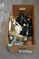 Vintage telephones, see pics