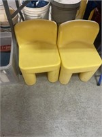 PAIR OF CHILDRENS CHAIRS