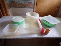 Food storage containers