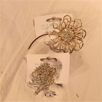 2 pc Flower Brooch/Pins