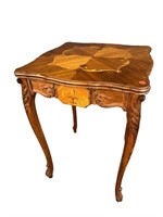 WALNUT/SATINWOOD INLAID FRENCH CENTER TABLE