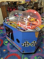 Raceway arcade game machine coin op