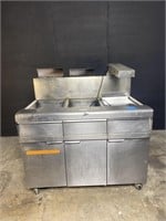 FryMaster Double fryer & fry warmer w/ cabinet