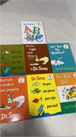 Dr. Seuss Book Set (7)