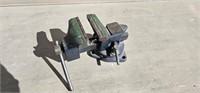 3 1/2" Bench Vice