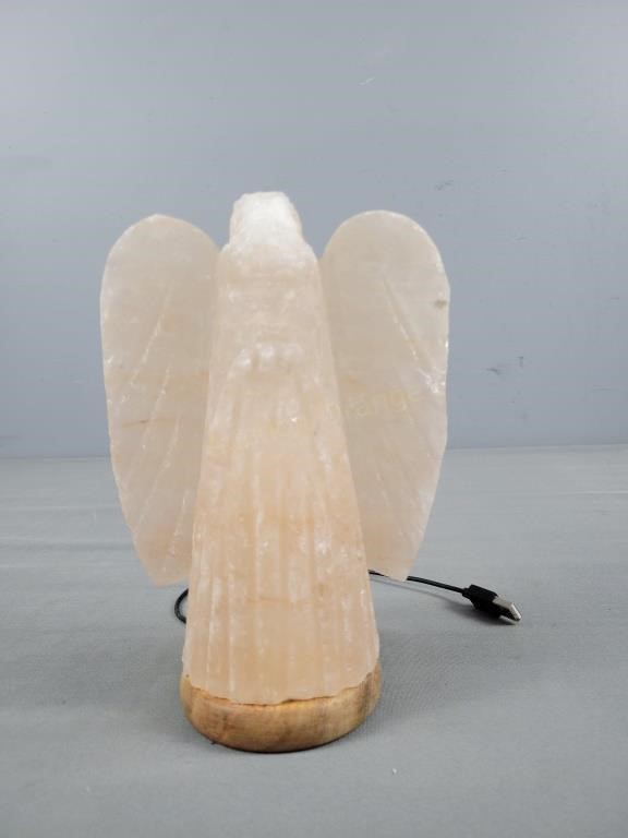 Angel Salt Lamp - Powers Up
