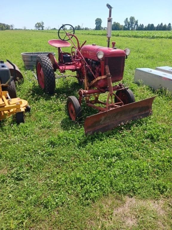 INTERNATIONAL CUB TRACTOR WITH SNOW BLADE