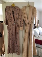 E - LOT OF 2 WOMEN'S ROBES (M51)