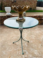Round Patio Table w/Glass Top