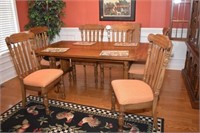 SINGER FURNITURE DIVISION DINING TABLE, 2 LEAVES,