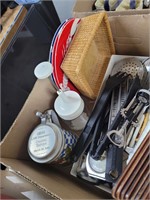 Box- utensils, stein etc