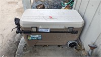 IGLOO 120 QRT COOLER WITH WHEELS - RESERVE $60