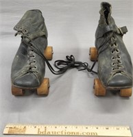 1914 Roller Skates