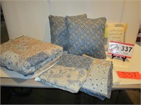 Bedding, Pillows, Double Bed Set
