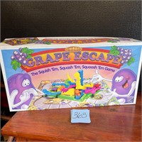 1992 The Grape Escape board game