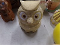 USA Pottery Owl cookie jar