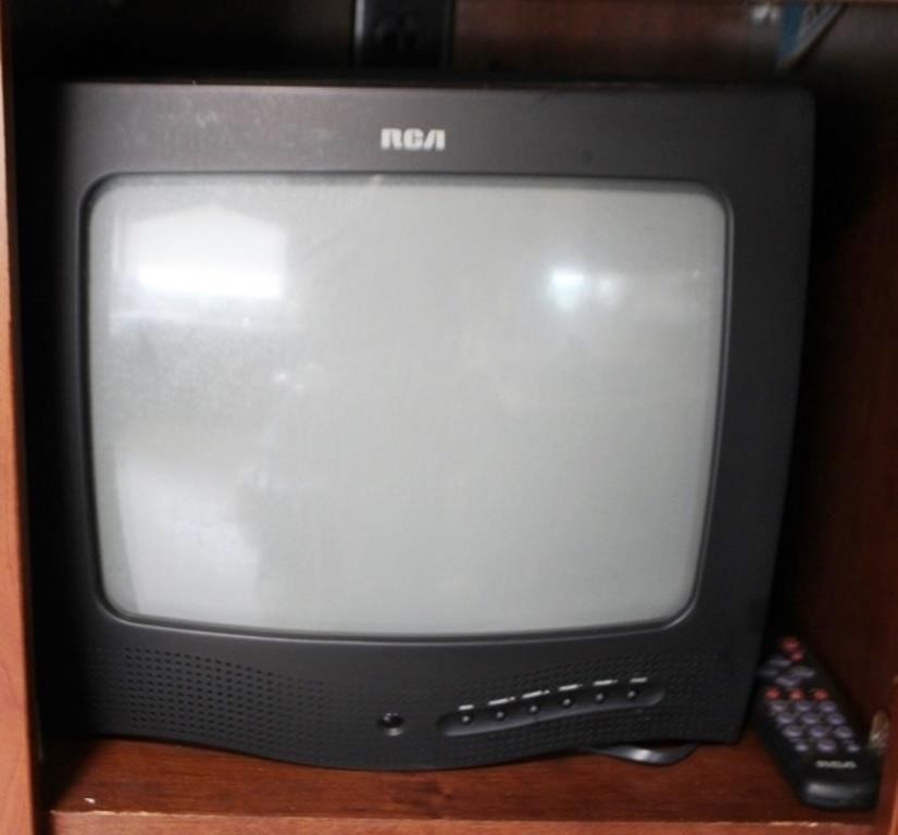 RCA Television with Remote - 13" Screen