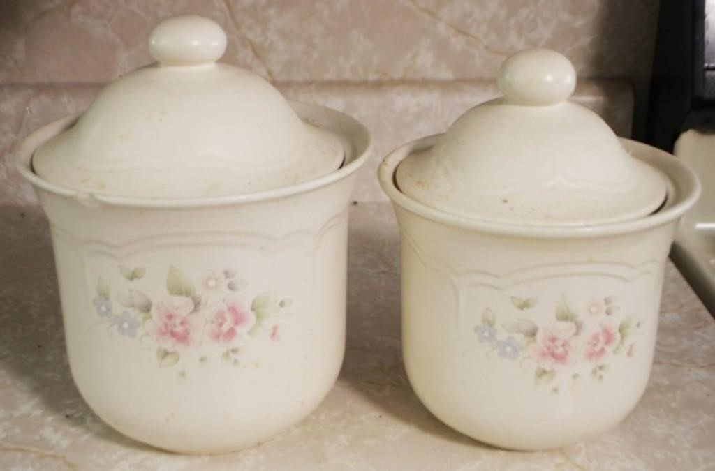 2 pc. Canister Set - 10" and 11" tall