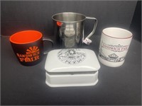 Sandwich Fair, porcelain, dresser box with 3 mugs