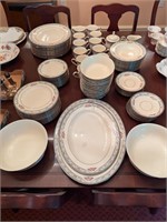 Lexox China set