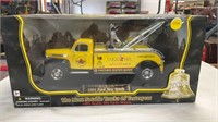 1:25 scale die cast 1951 ford tow truck