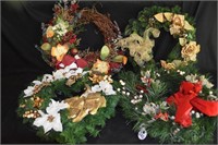 Lot of 4 Holiday Wreaths
