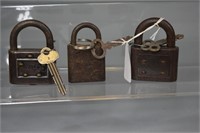 (3) Warded padlocks W/ KEY