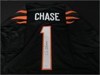 JA'MARR CHASE SIGNED FOOTBALL JERSEY WITH COA