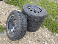 (4) USED P195/65 R15 Studded Tires