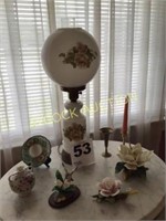 candlestick, lamp, decorative pieces, etc