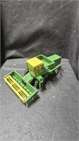 Ertl John Deere Combine Metal