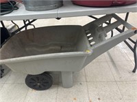 Rubbermaid Cart