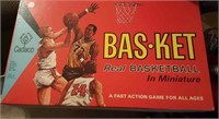 Cadaco Bas.Ket  Basketball in Miniature game