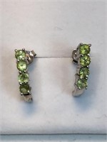 S/Silver Peridot Earrings