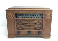 Vintage General Electric Radio