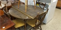 oak dining table with 1 leave and 4 chairs