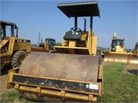 (62)1999 Cat CS-433C Smooth Drum Roller,