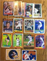 (30) Nolan Ryan Baseball Cards