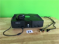 Original Xbox with Cordless Receiver and Game