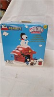 AIRBLOWN INFLATABLE SNOOPY NIB