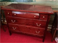 Antique mahogany 5 drawer dresser