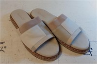 Ladies sz10 Leather Sandals